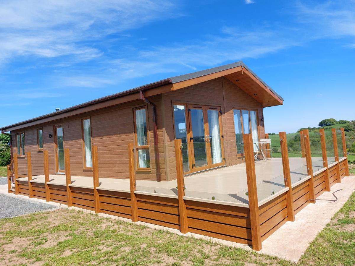Luxury Family Beechwood Lodge With Hot Tub Lochwinnoch Dış mekan fotoğraf