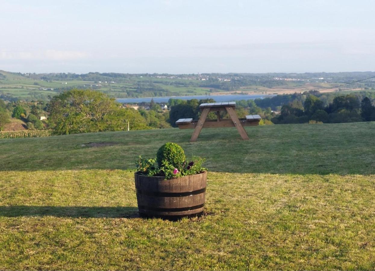 Luxury Family Beechwood Lodge With Hot Tub Lochwinnoch Dış mekan fotoğraf
